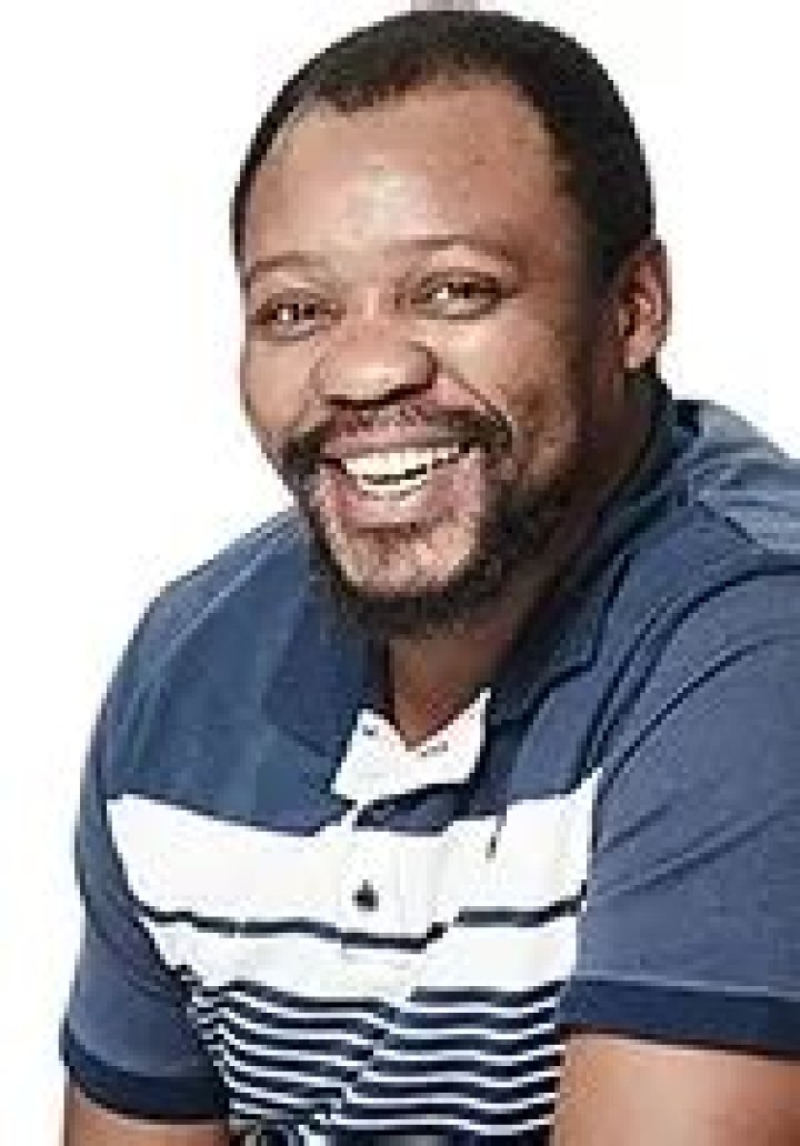 Sam Medupe Biography: Age, Net Worth, Movies, Girlfriend, Pictures, Wikipedia, Wife, Family
